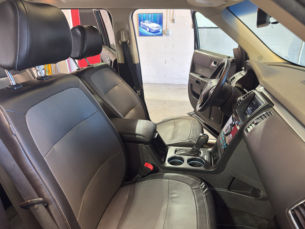 Used 2014 Ford Flex Limited w/ Equipment Group 301A FWD image 23