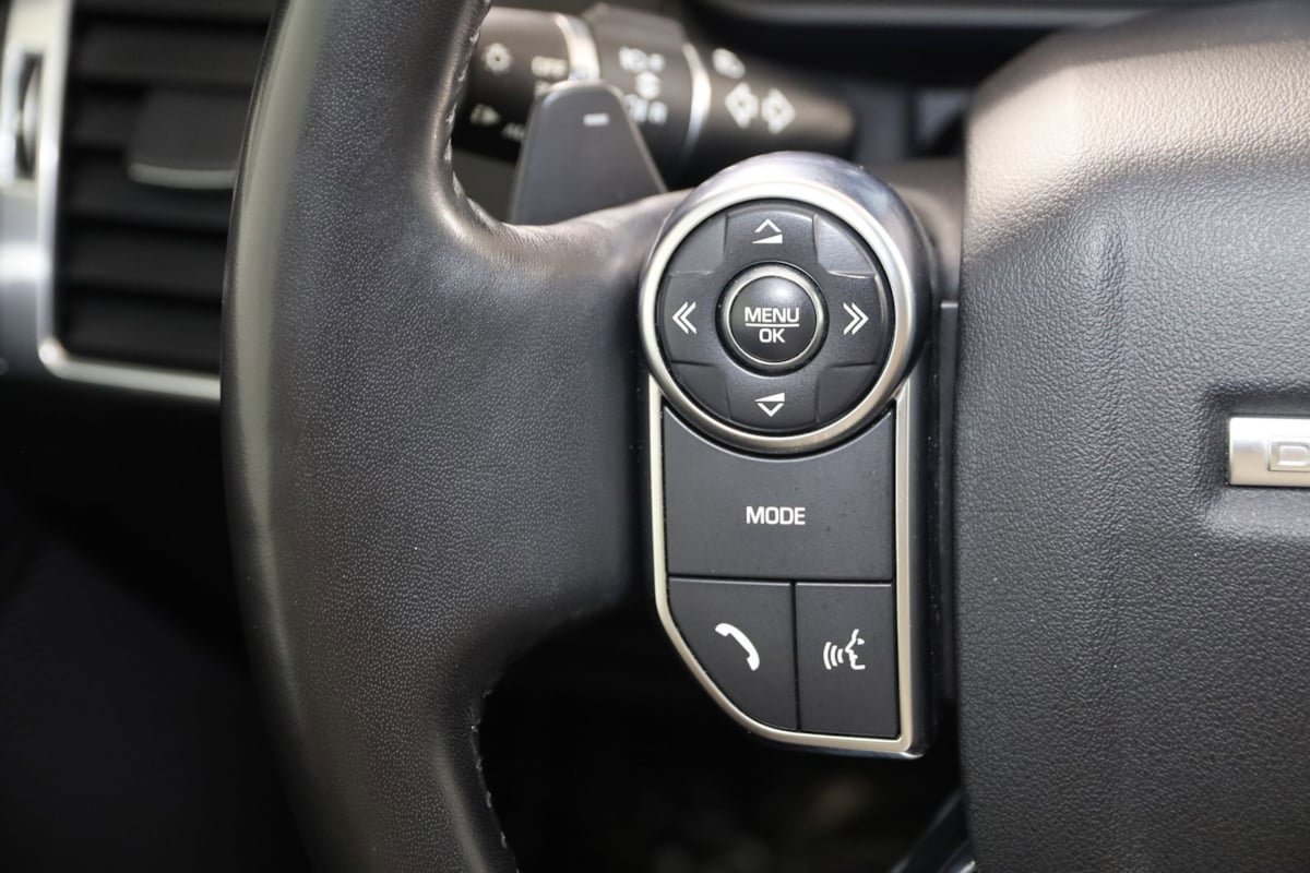 Used 2018 Land Rover Discovery HSE Luxury AWD/4WD image 39