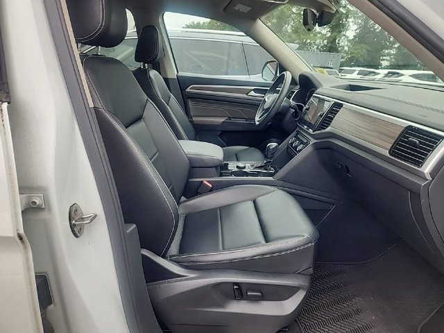 Used 2023 Volkswagen Atlas SEL AWD/4WD image 15