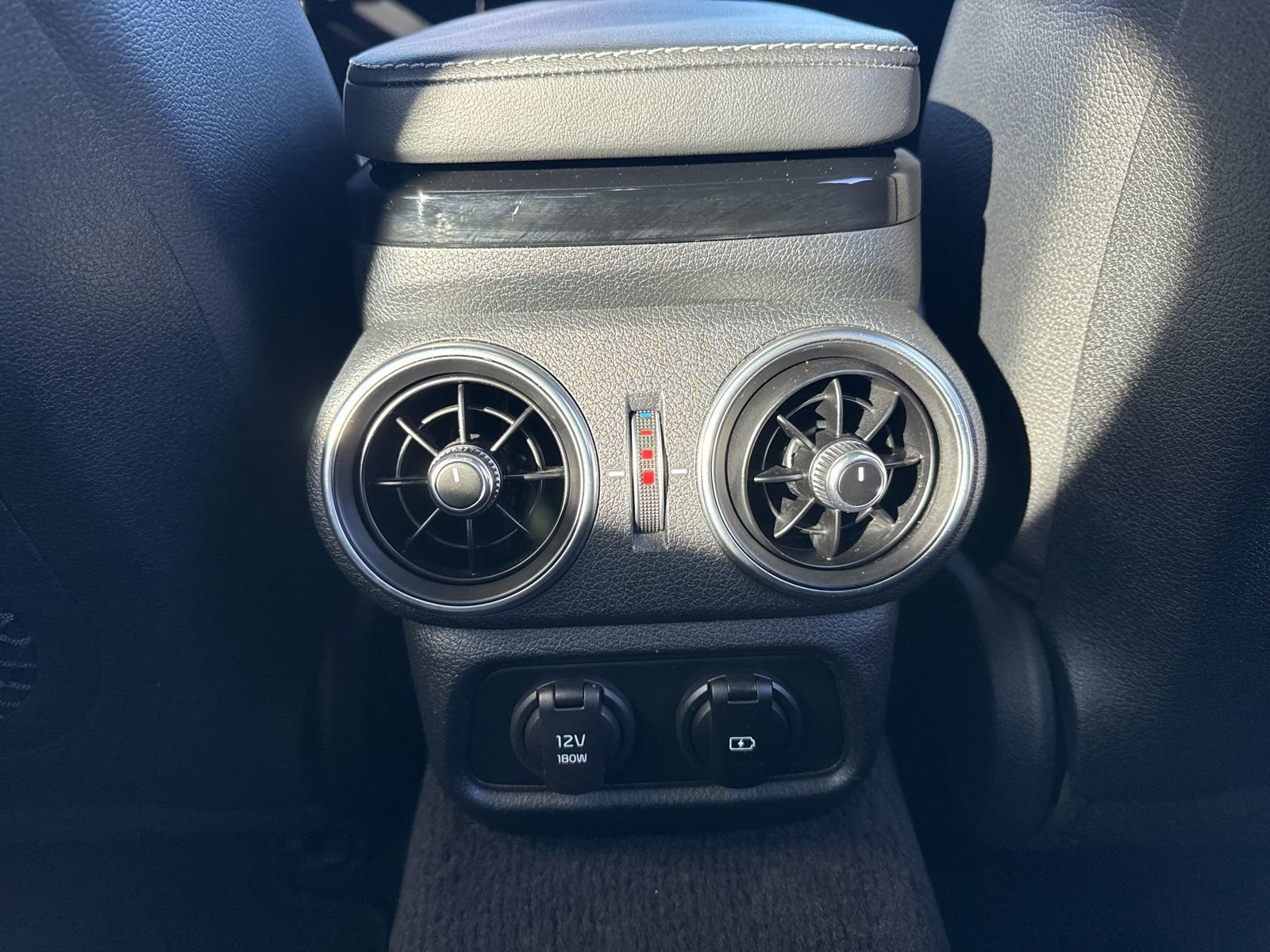 Used 2022 Kia Stinger GT-Line image 24