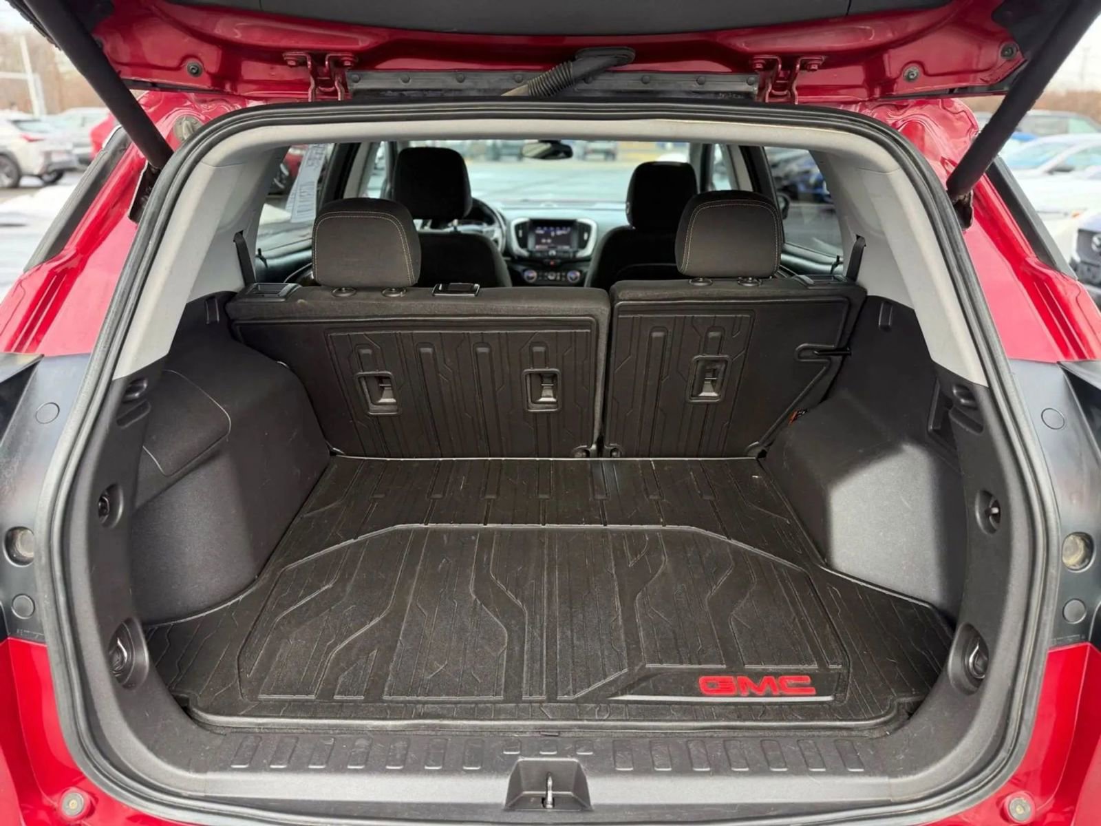 Used 2021 GMC Terrain SLE w/ Driver Convenience Package AWD/4WD image 14