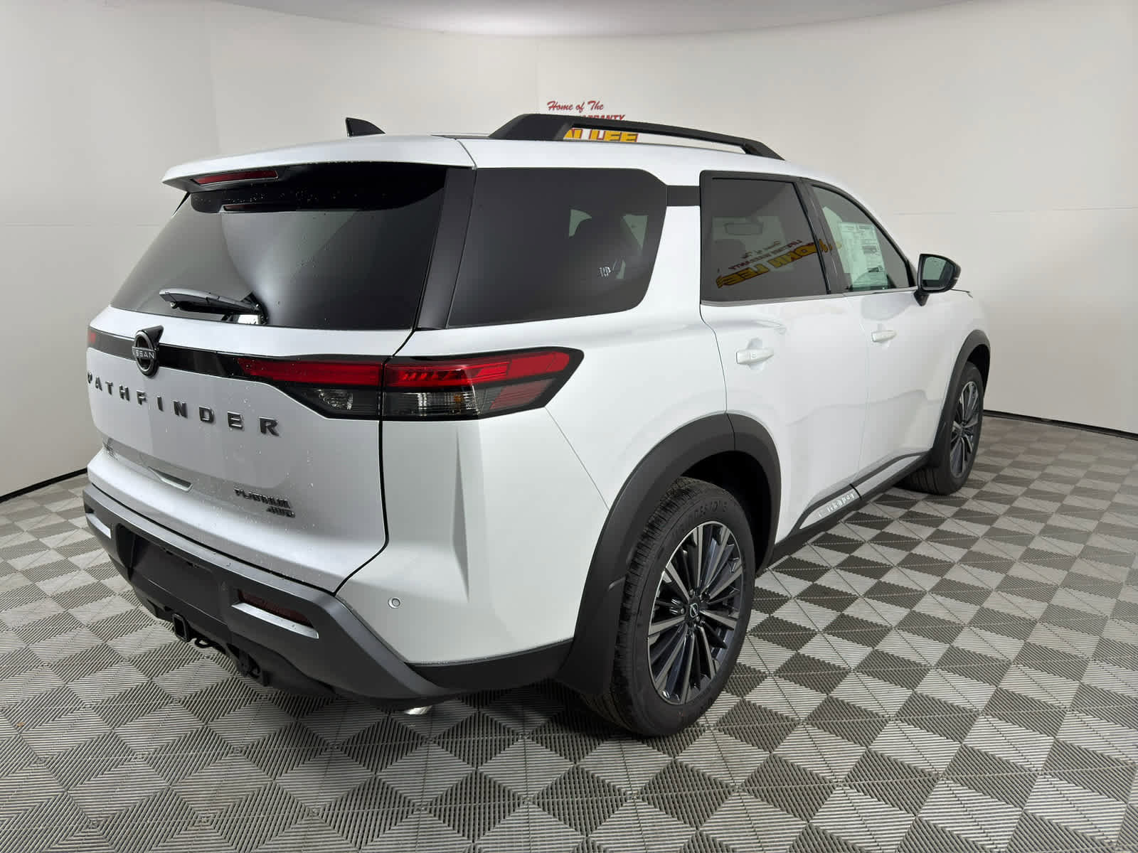 New 2026 Nissan Pathfinder Platinum AWD/4WD image 6