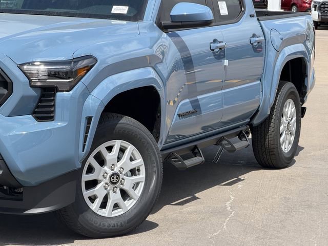 Used 2026 Toyota Tacoma SR5 image 3