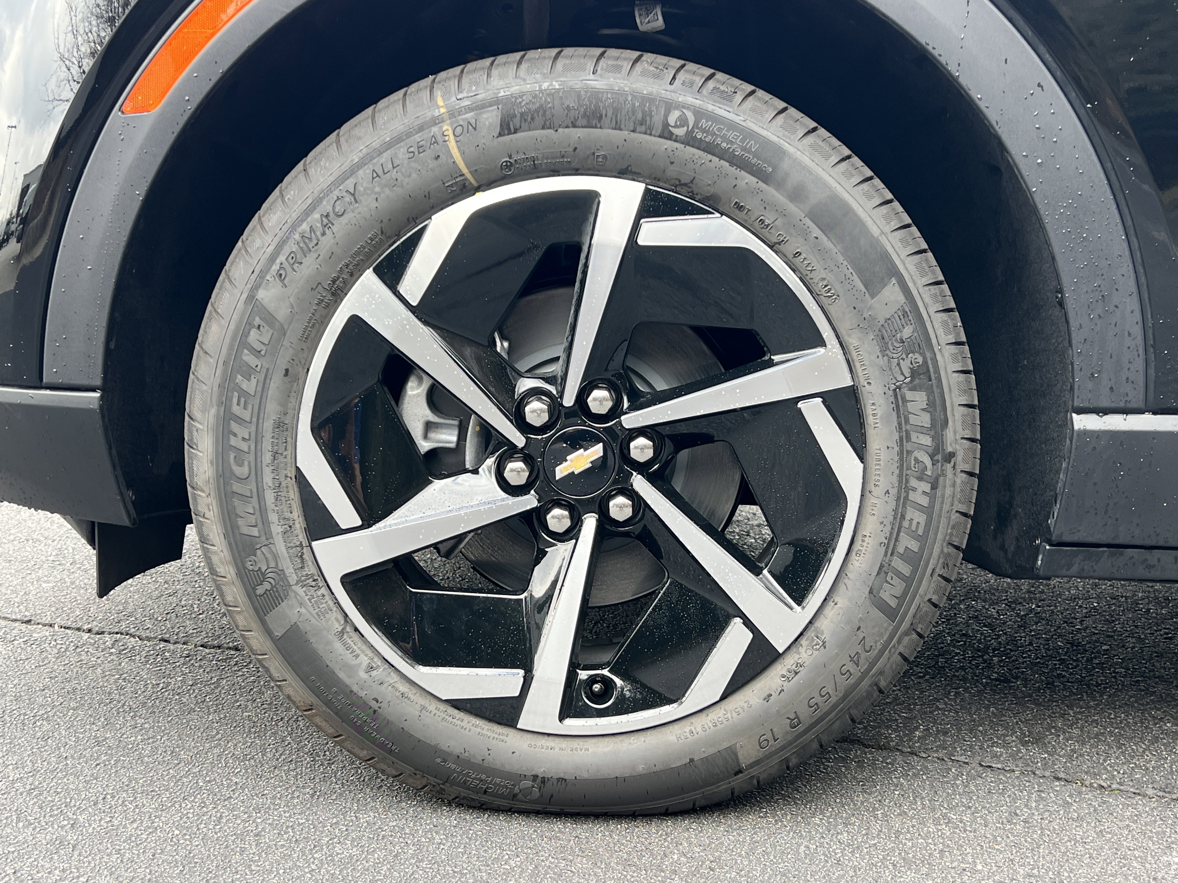 New 2026 Chevrolet Equinox EV LT AWD/4WD image 38