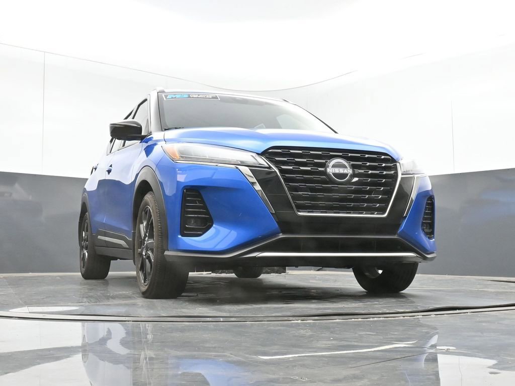 Used 2023 Nissan Kicks SR image 47