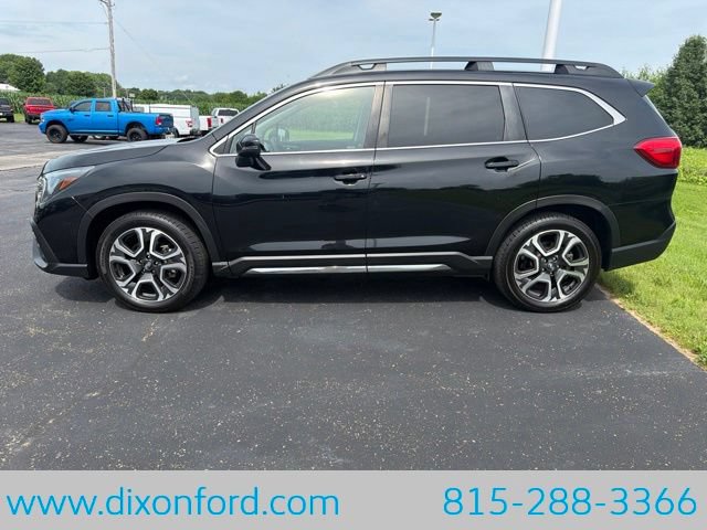 Used 2023 Subaru Ascent Limited AWD/4WD image 2