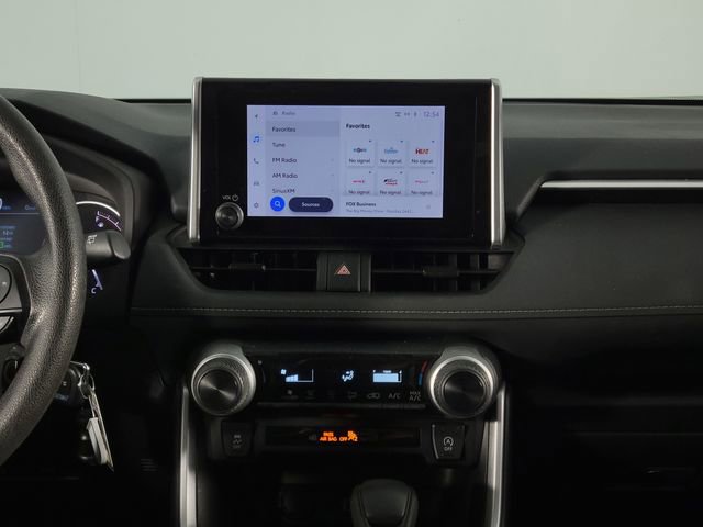 Used 2024 Toyota RAV4 LE AWD/4WD image 22