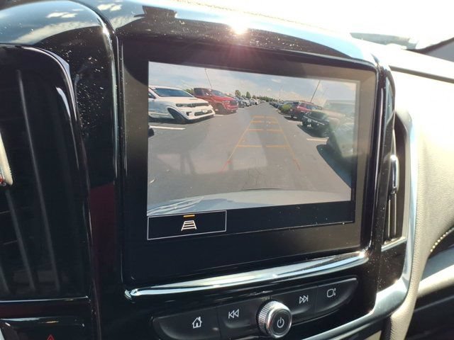 Used 2022 Chevrolet Traverse LT w/ Midnight/Sport Edition FWD image 13