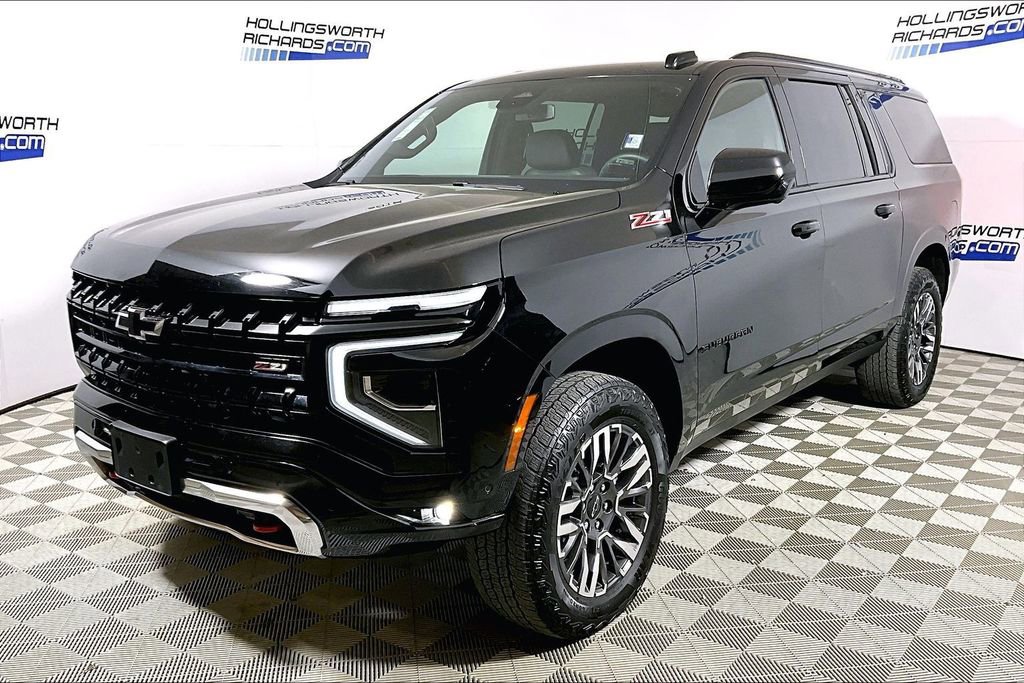 Used 2025 Chevrolet Suburban Z71 image 1