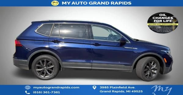 Used 2022 Volkswagen Tiguan SE AWD/4WD image 40