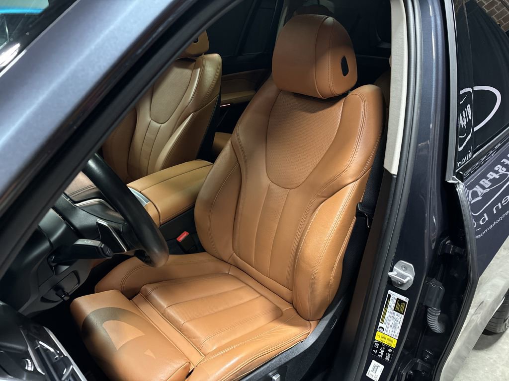 Used 2021 BMW X7 xDrive40i w/ Premium Package image 49