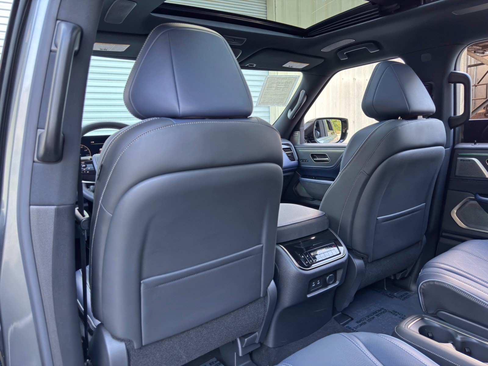 Used 2026 INFINITI QX80 4WD image 37