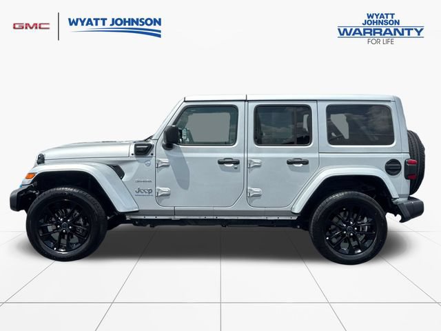Used 2024 Jeep Wrangler Unlimited Sahara AWD/4WD image 2