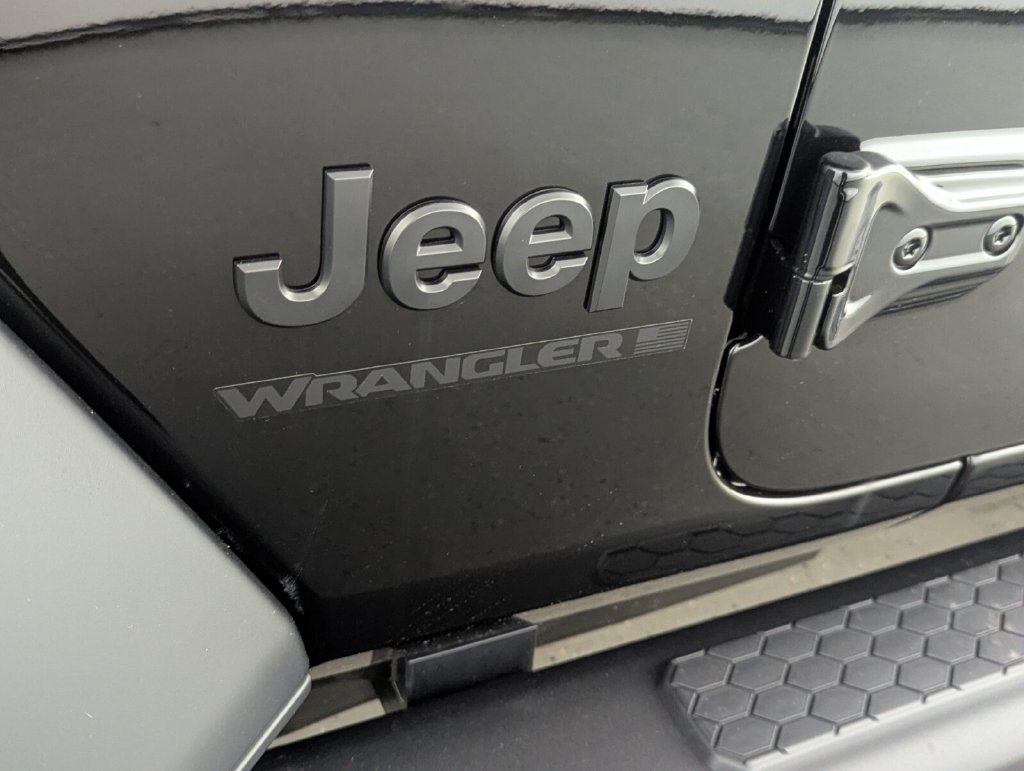New 2026 Jeep Wrangler Sport AWD/4WD image 9