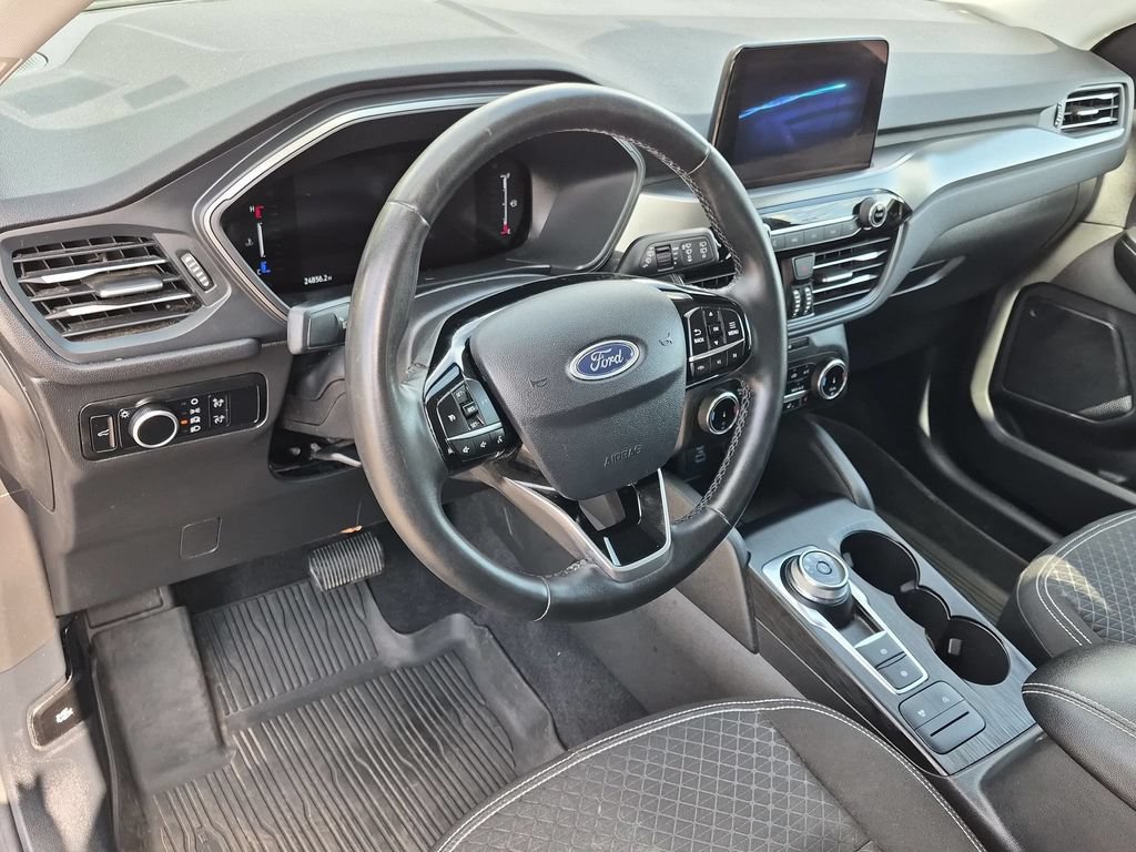 Used 2023 Ford Escape Active AWD/4WD image 11