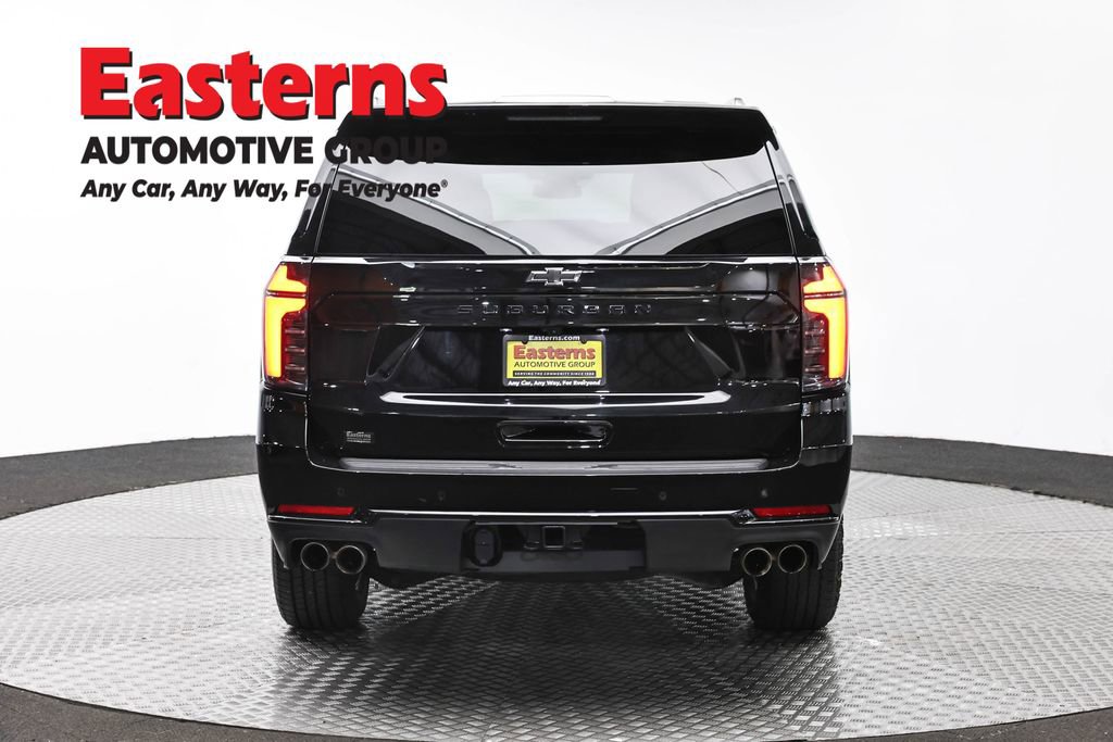 Used 2025 Chevrolet Suburban Z71 AWD/4WD image 6