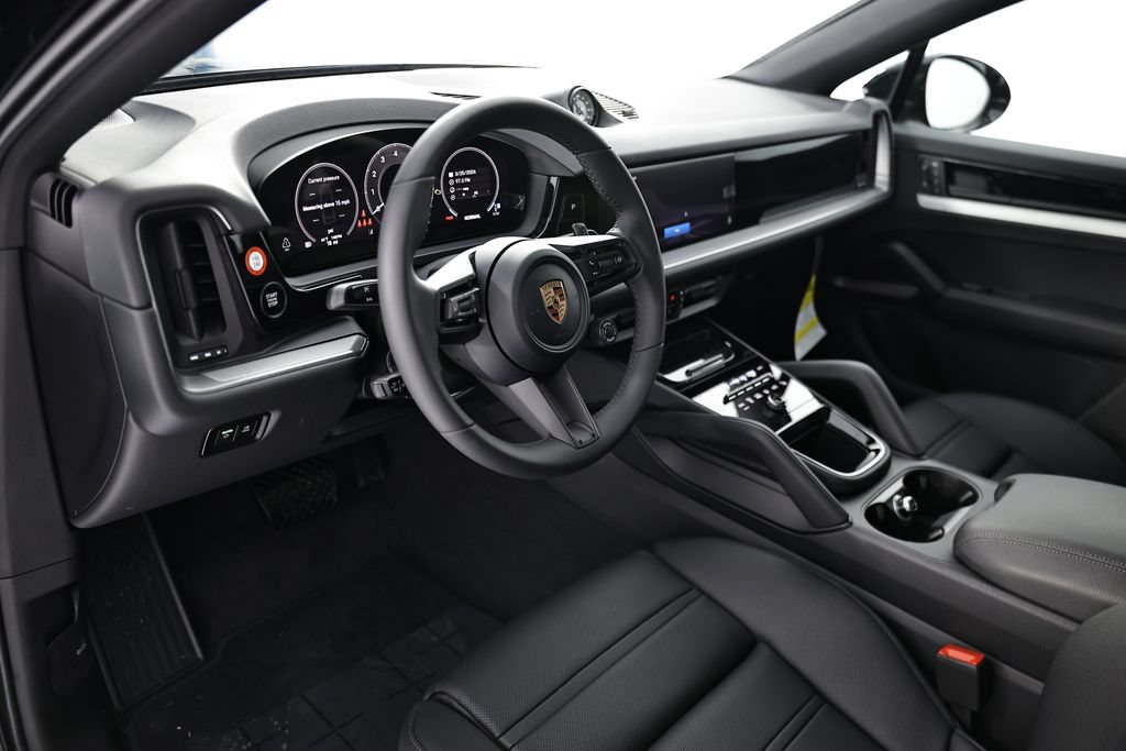 New 2026 Porsche Cayenne Coupe AWD/4WD image 4