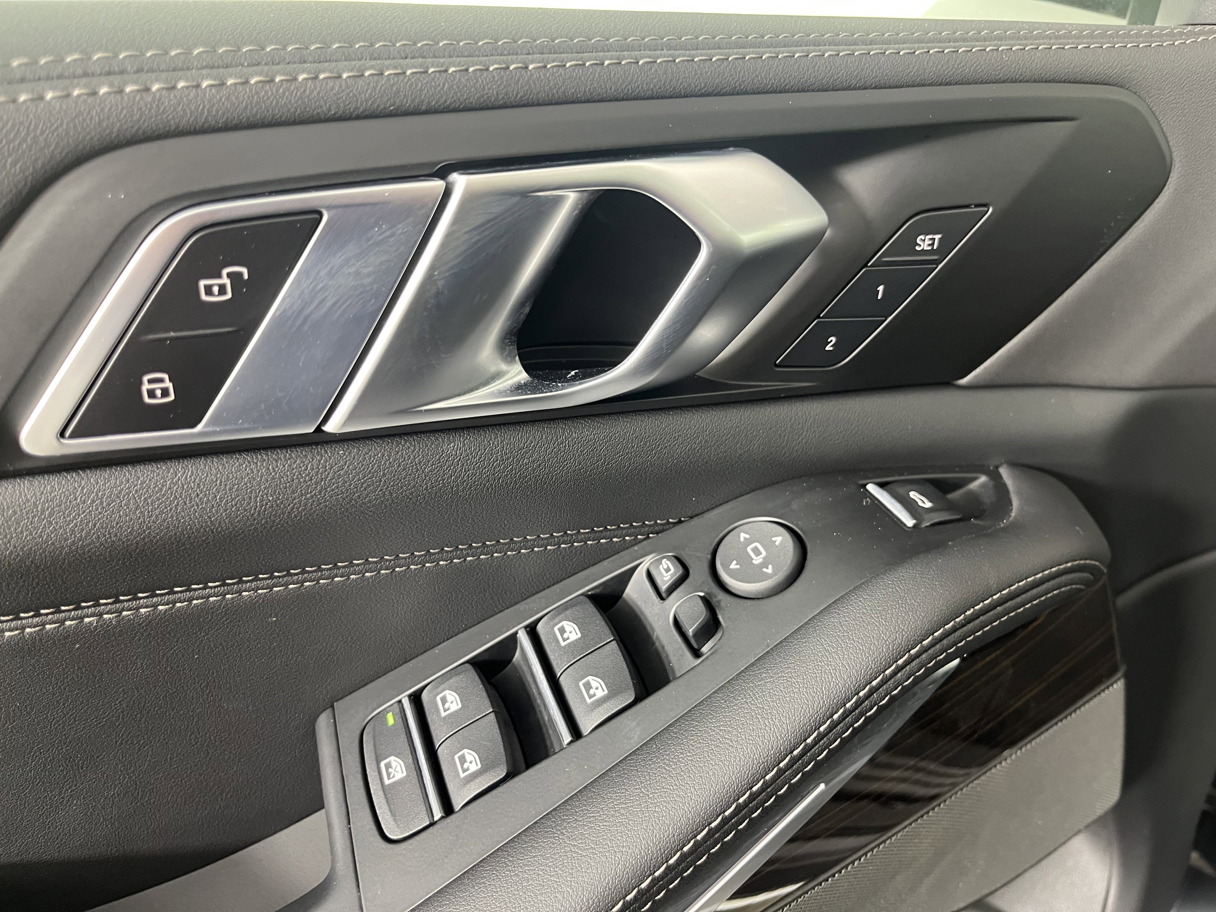 Certified 2025 BMW X5 xDrive40i w/ Premium Package image 19