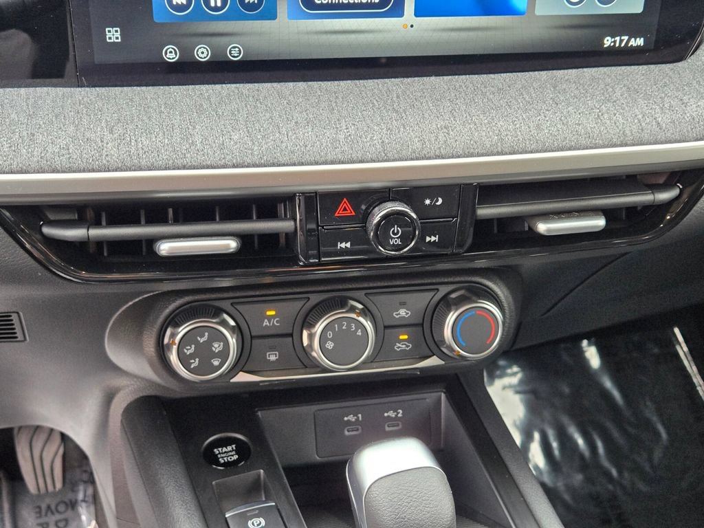 Used 2026 Nissan Kicks S FWD image 30