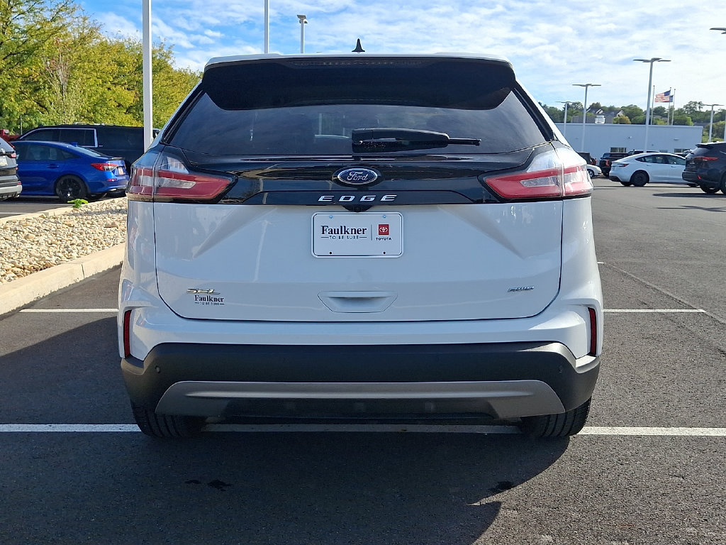 Used 2024 Ford Edge SEL AWD/4WD image 5