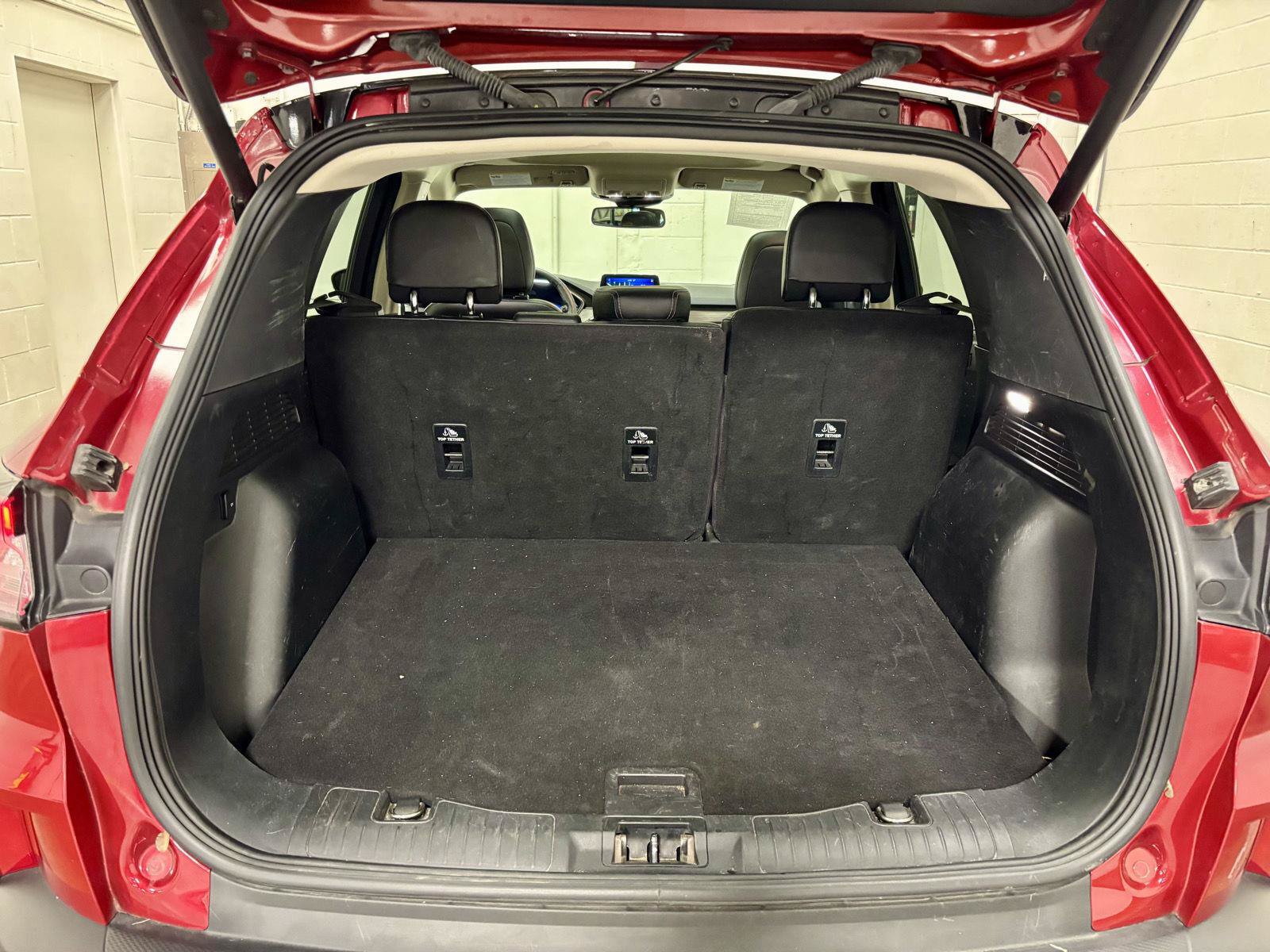 Used 2020 Ford Escape Titanium w/ Titanium Premium Package 2.0 AWD/4WD image 39