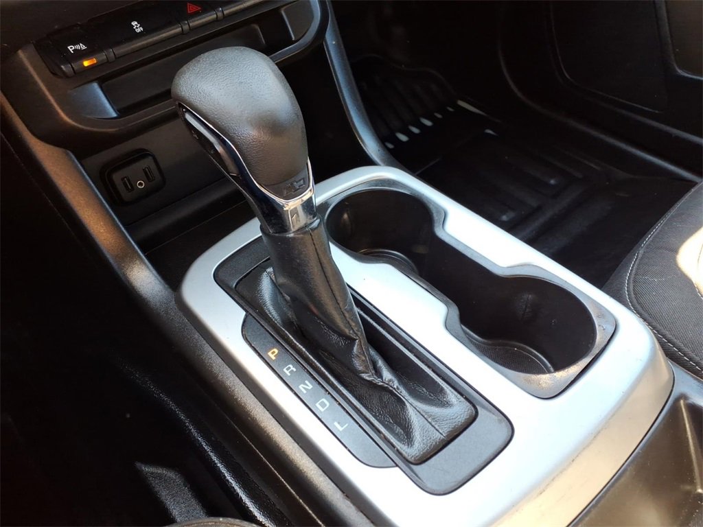 Used 2022 Chevrolet Colorado LT w/ Fleet Safety Package image 19