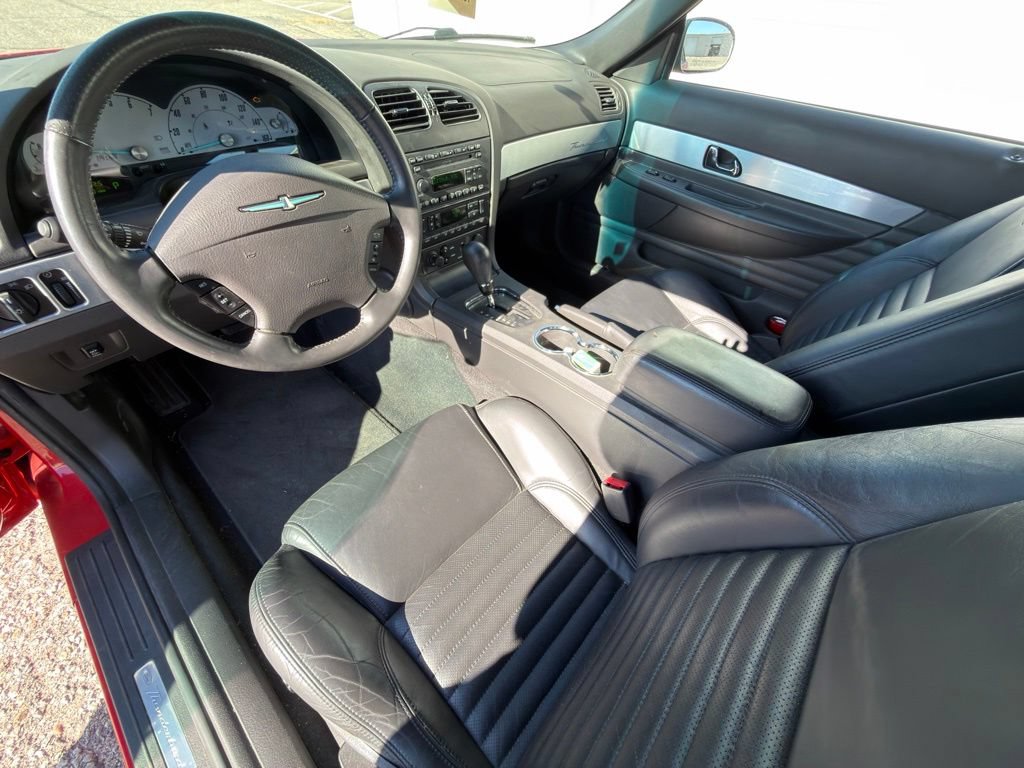Used 2002 Ford Thunderbird RWD image 8