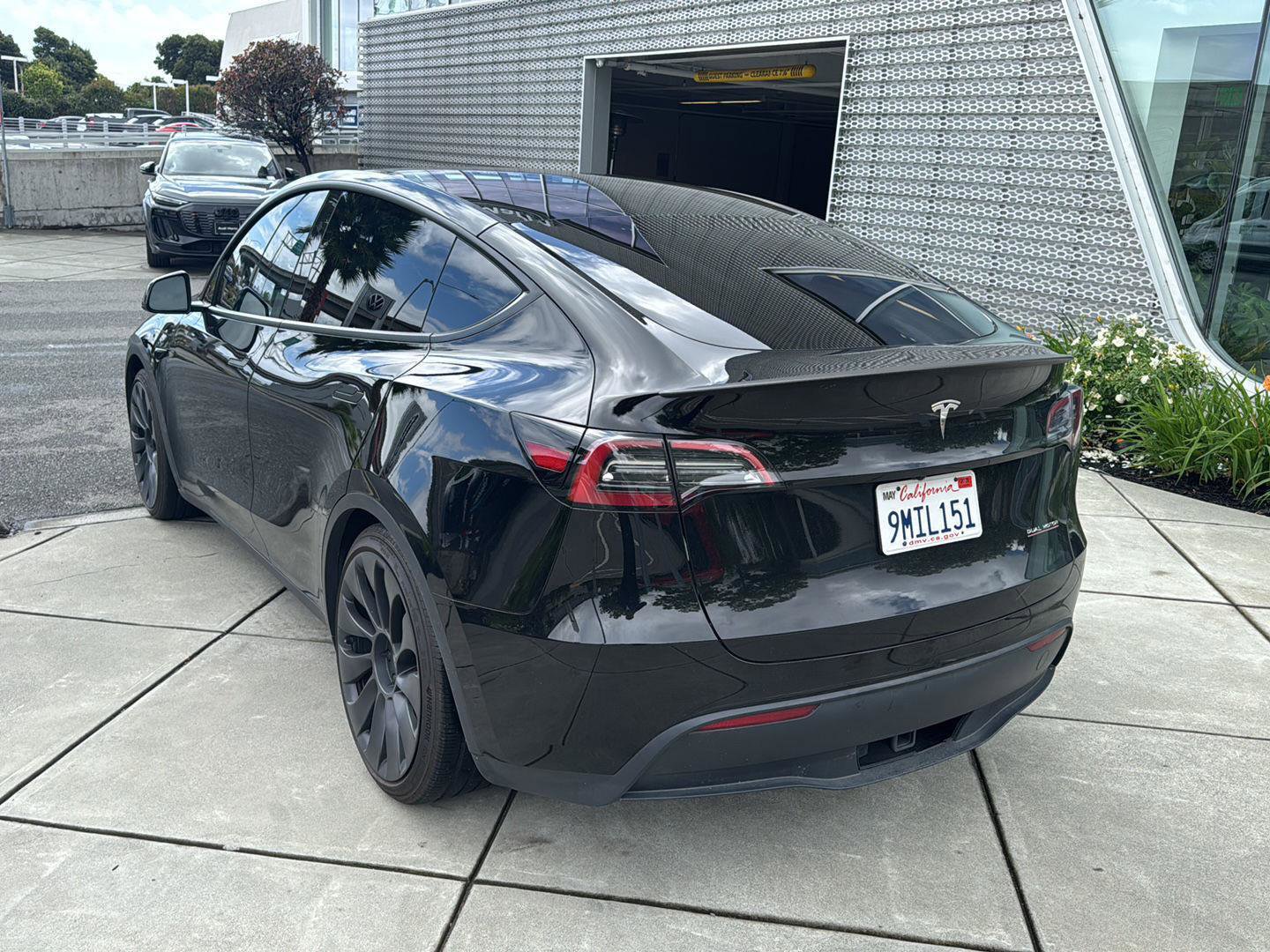 Used 2024 Tesla Model Y Performance image 8
