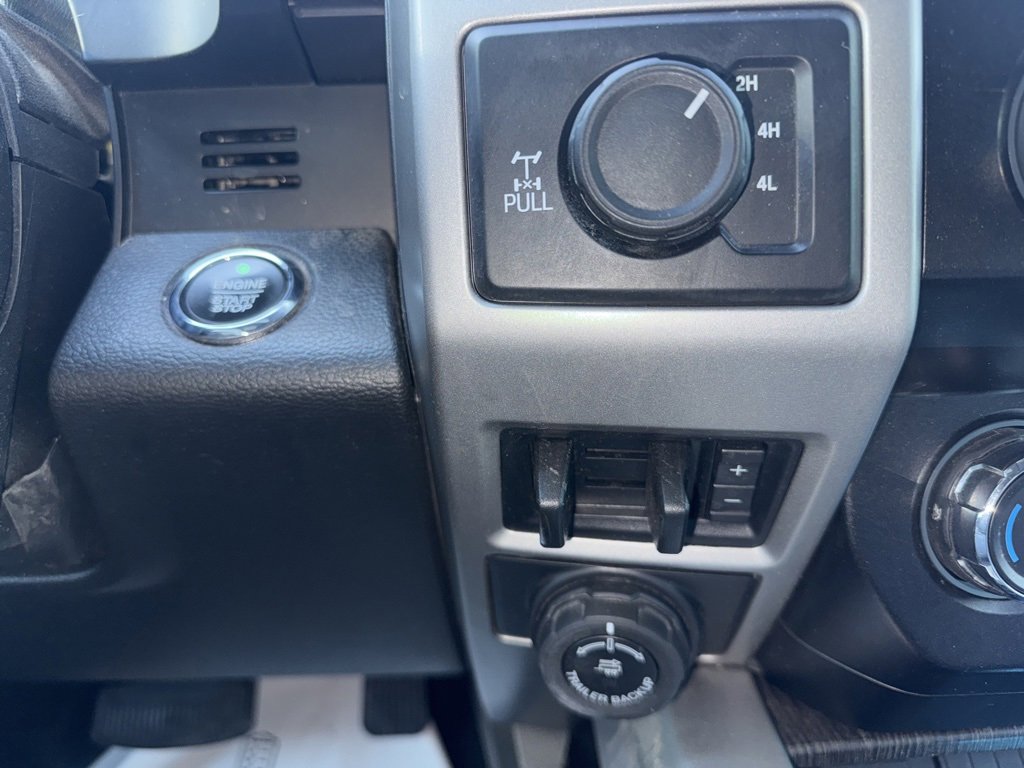 Used 2021 Ford F250 Lariat image 27