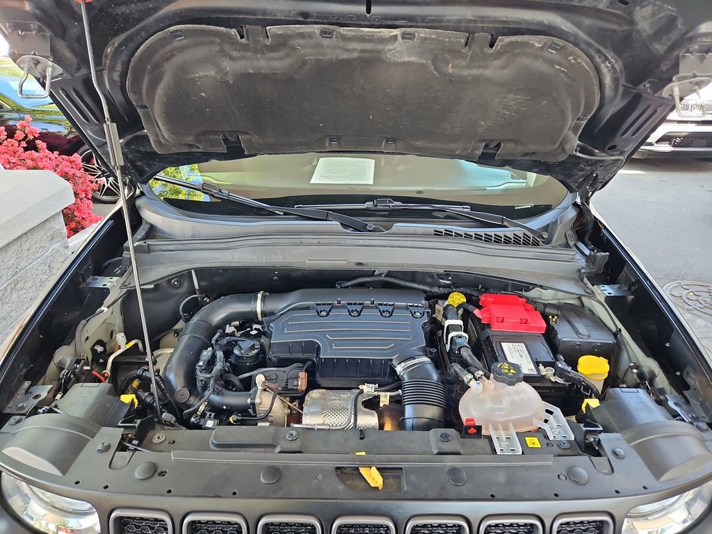 Used 2023 Jeep Renegade Trailhawk image 34