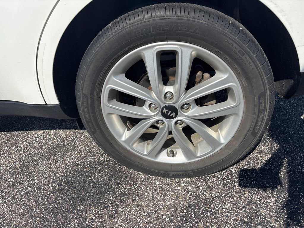 Used 2019 Kia Soul + image 14