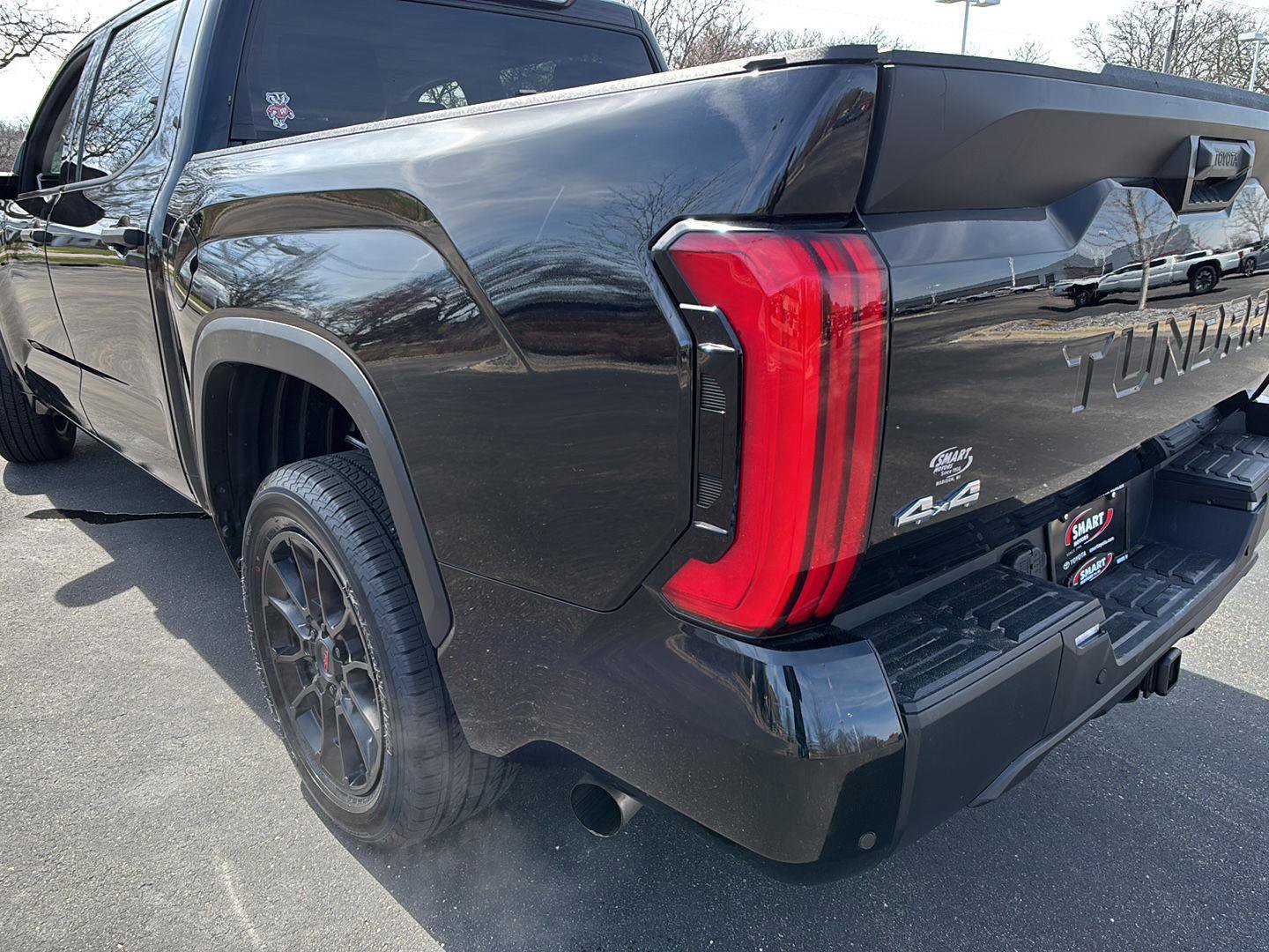 Used 2022 Toyota Tundra SR5 AWD/4WD image 25