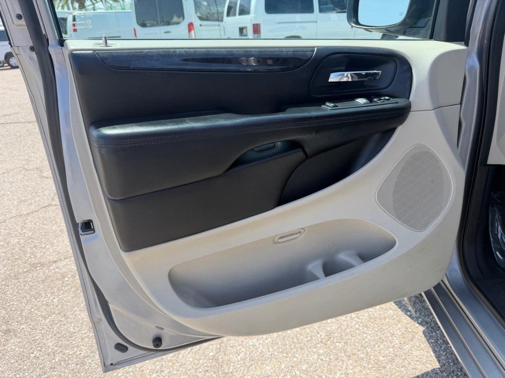 Used 2014 Dodge Grand Caravan SE w/ Quick Order Package 29E SE FWD image 15
