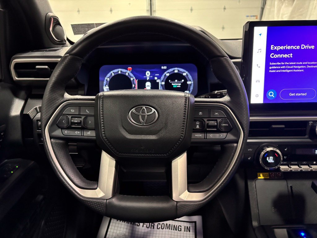 Used 2025 Toyota 4Runner Limited AWD/4WD image 18