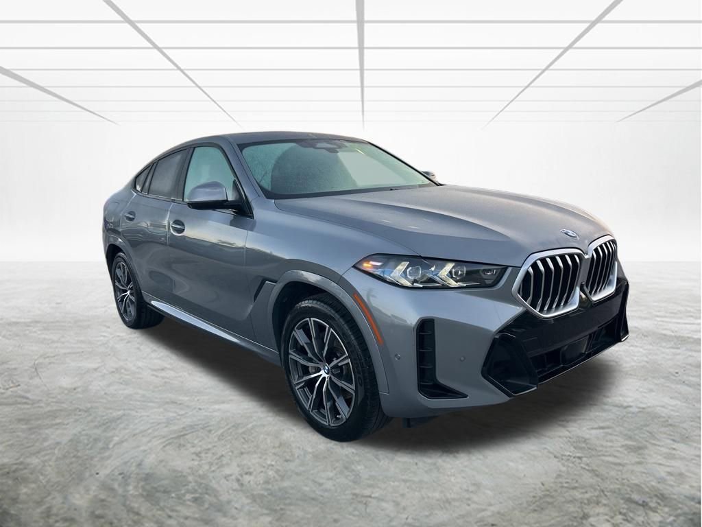 Used 2025 BMW X6 xDrive40i AWD/4WD image 2