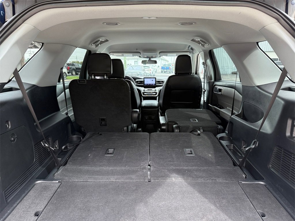 Certified 2022 Ford Explorer XLT w/ Equipment Group 202A image 24