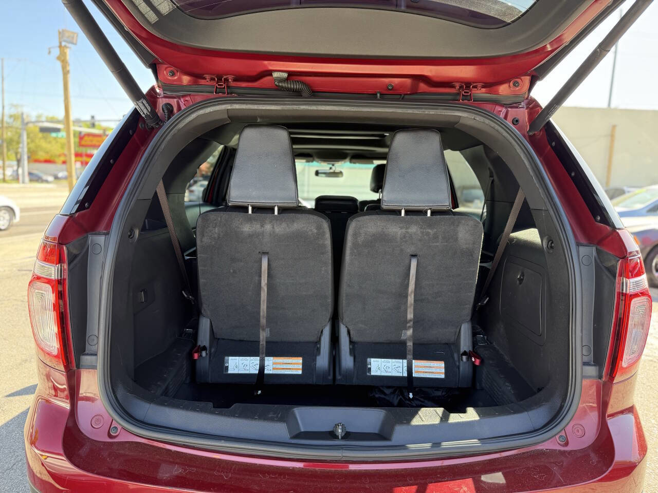 Used 2013 Ford Explorer XLT AWD/4WD image 23