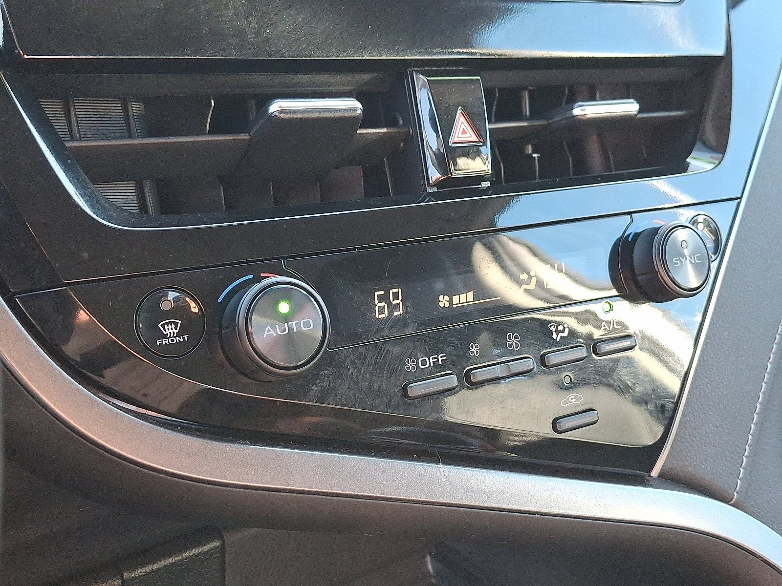 Certified 2024 Toyota Camry SE w/ Cold Weather Package FWD image 16