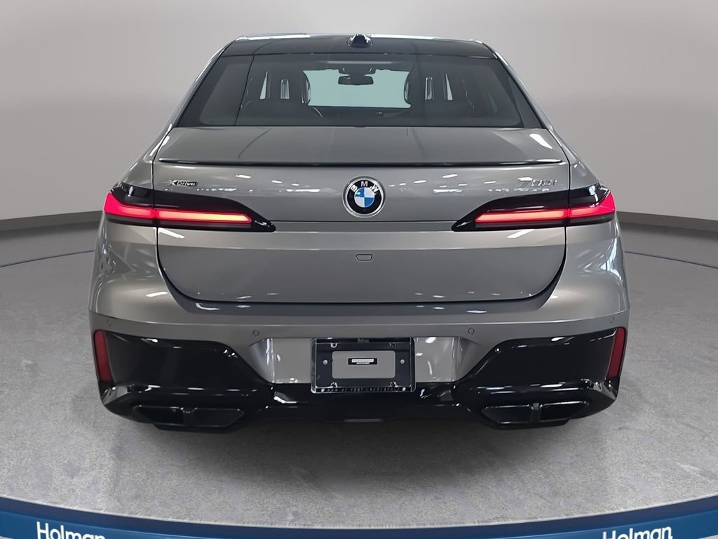 Certified 2023 BMW 760i xDrive image 8