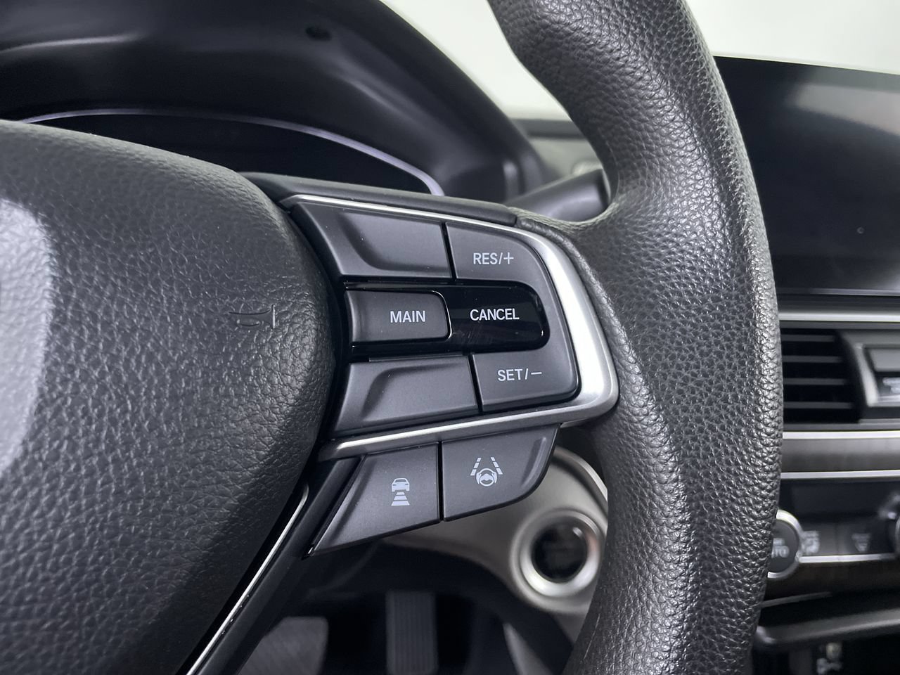 Used 2019 Honda Accord EX image 27