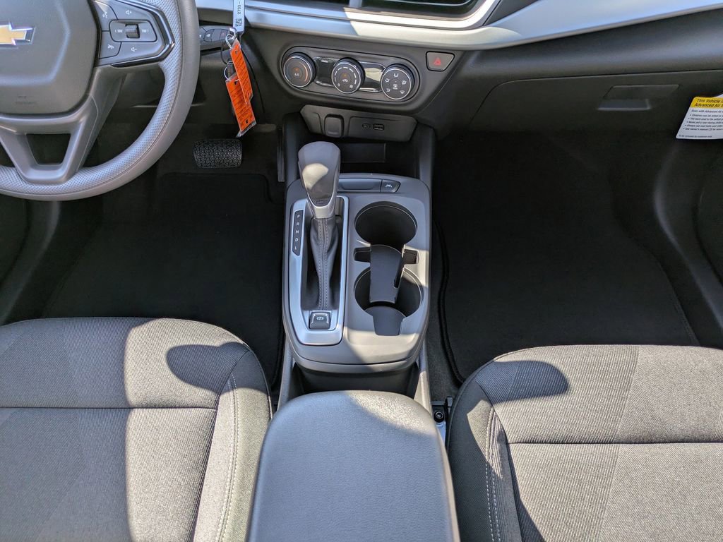 New 2026 Chevrolet Trax LS w/ Driver Confidence Package image 19