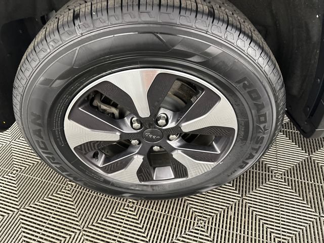 Used 2023 Jeep Grand Cherokee 4WD 4xe image 35