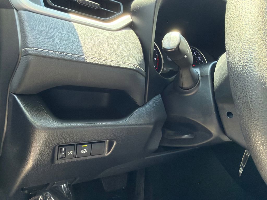 Used 2019 Toyota RAV4 LE w/ All Weather Liner Package AWD/4WD image 31