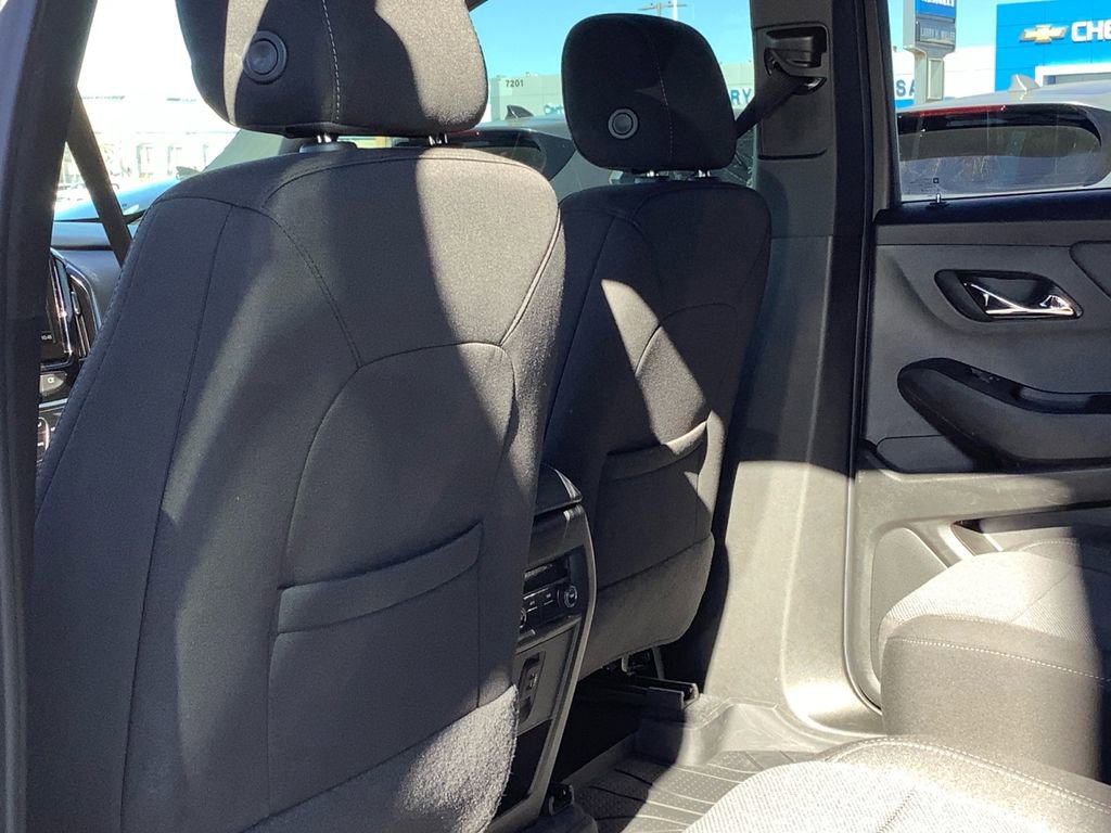 Used 2023 Chevrolet Traverse LT w/ LPO, Floor Liner Package image 18