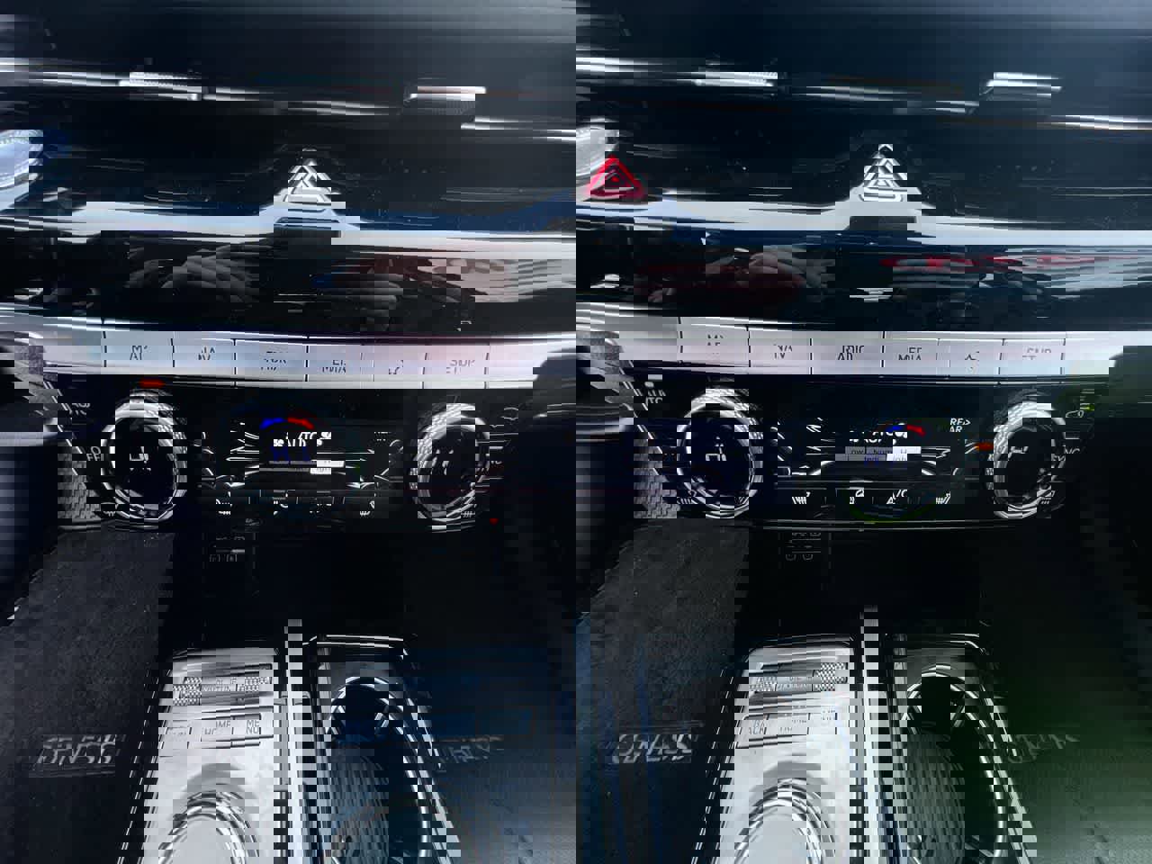 Used 2023 Genesis G80 2.5T image 19