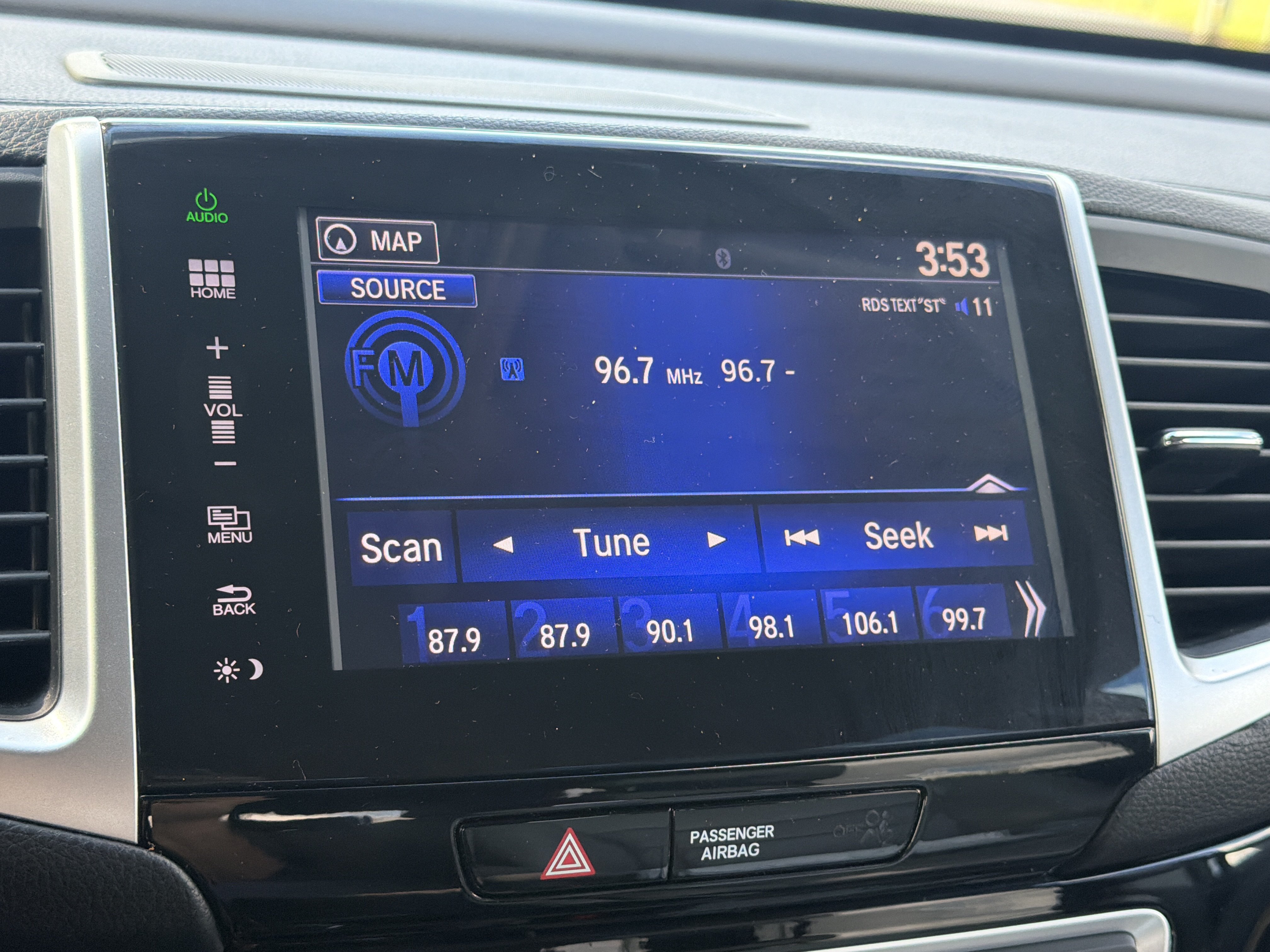 Used 2016 Honda Pilot Touring image 13