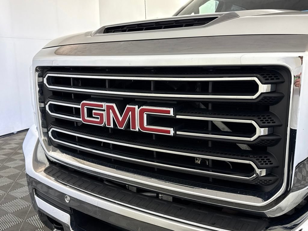 Used 2018 GMC Sierra 3500 SLT w/ Duramax Plus Package AWD/4WD image 41