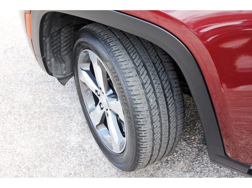 Used 2021 Jeep Grand Cherokee L Limited image 34