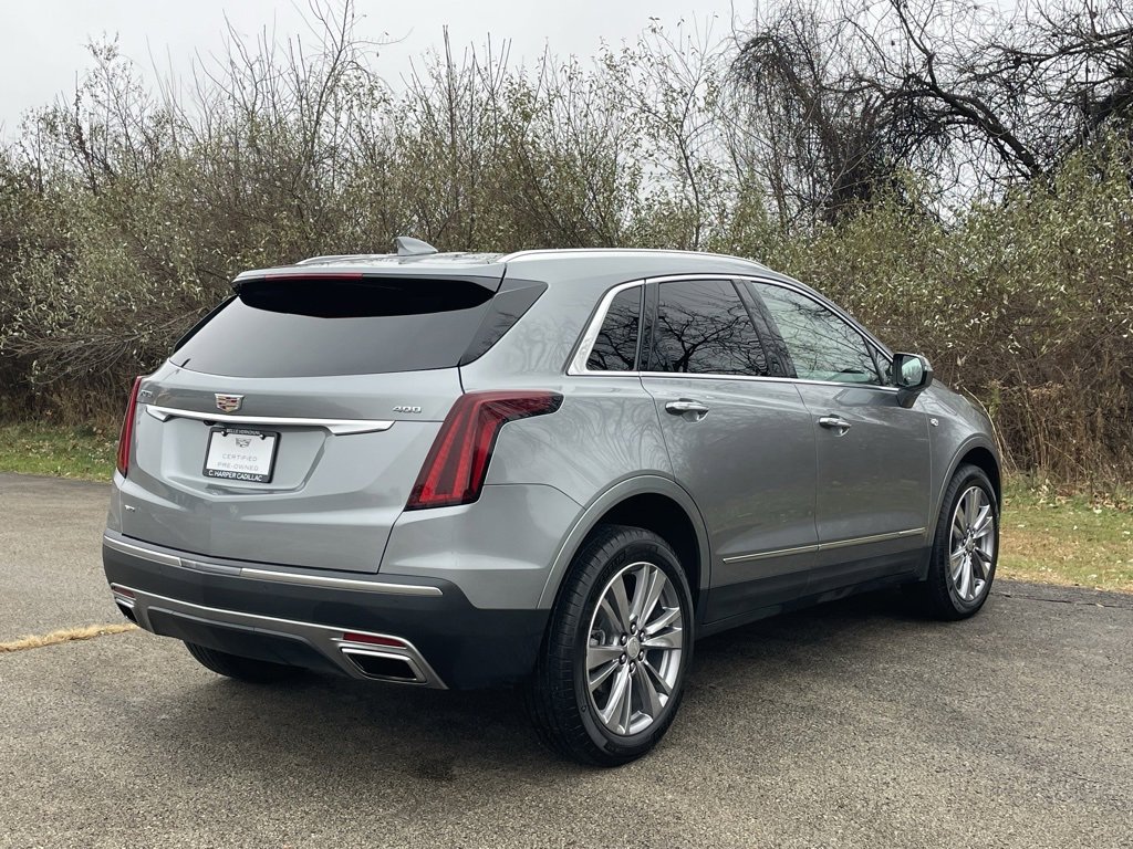 Certified 2025 Cadillac XT5 Premium Luxury image 3