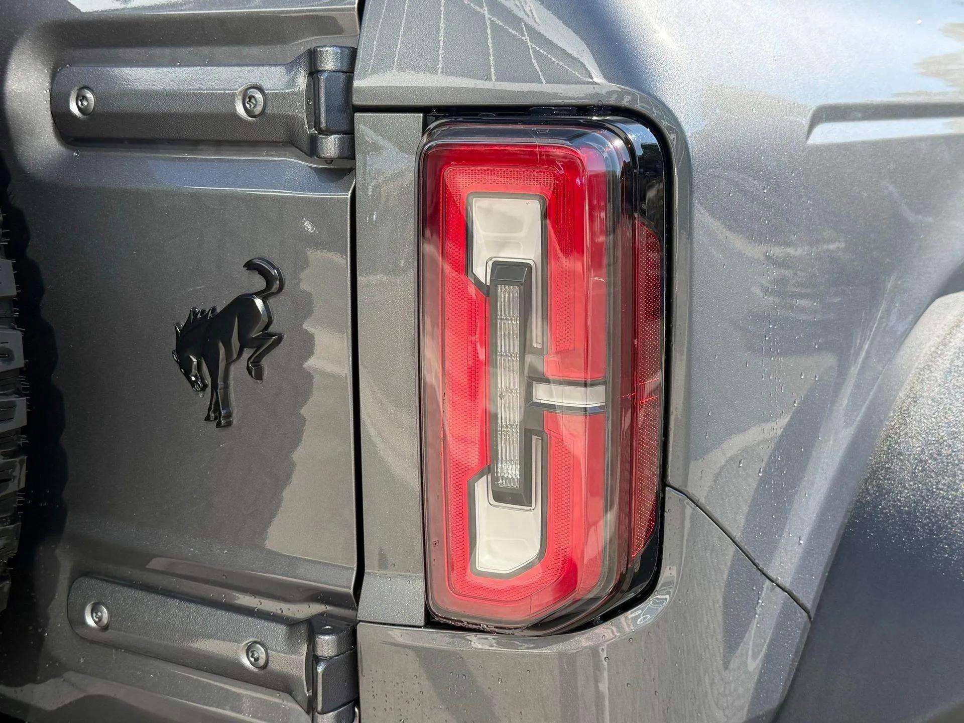 Used 2023 Ford Bronco Outer Banks w/ Sasquatch Package image 7